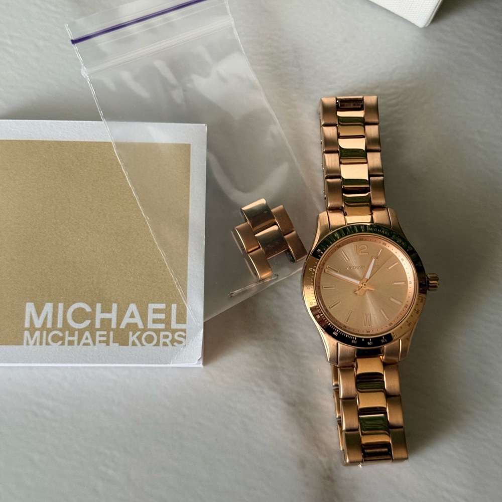 Michael Kors Rose Gold Stainless Steel Watch - Picture 3 of 5